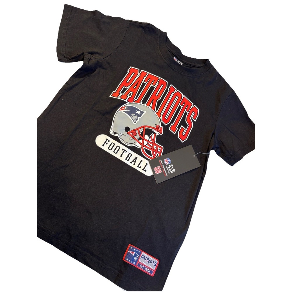 NFL Official Team Apparel New England Patriots Football T-shirt Boy's LG  14-16